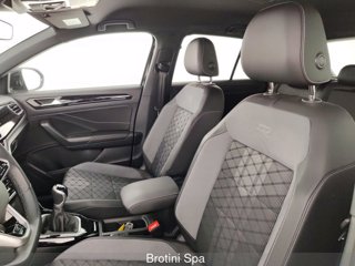 VOLKSWAGEN T-Roc 1.0 TSI R-Line 8