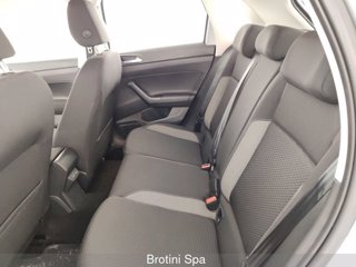 VOLKSWAGEN Polo 1.0 TSI Life 9