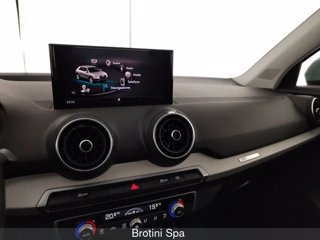 AUDI Q2 30 TDI S tronic Admired Advanced 13