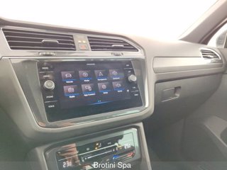 VOLKSWAGEN Tiguan 2.0 TDI 150 CV SCR DSG R-Line 11