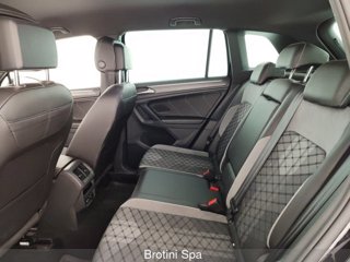 VOLKSWAGEN Tiguan 2.0 TDI 150 CV SCR DSG R-Line 9