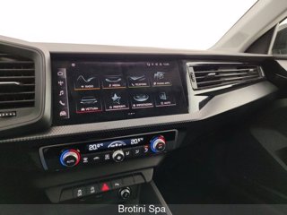 AUDI A1 allstreet 30 TFSI Admired 11