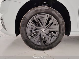 SKODA Fabia 1.0 MPI 80 CV Young Edition 5