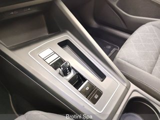 VOLKSWAGEN Golf 1.5 eTSI 150 CV EVO ACT DSG Life 10