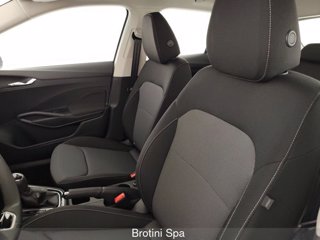 SKODA Fabia 1.0 MPI 80 CV Young Edition 8