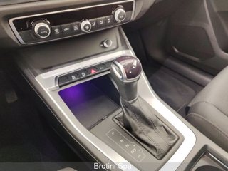 AUDI Q3 35 TDI S tronic Business Advanced 10