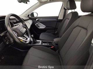 AUDI Q3 35 TDI S tronic Business Advanced 6