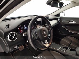 MERCEDES GLA 180 Automatic Sport 7