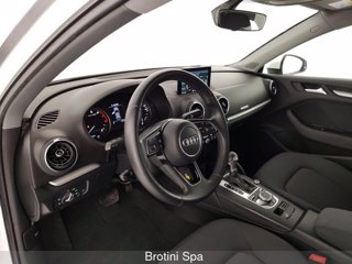 AUDI A3 SPB 30 g-tron S tronic Business 7