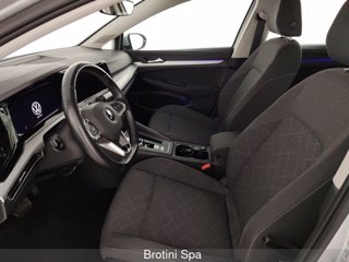 VOLKSWAGEN Golf 1.0 eTSI EVO DSG Life 6