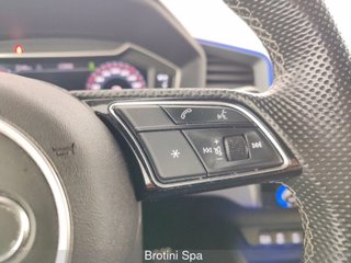 AUDI A1 SPB 30 TFSI S tronic Identity Black 12