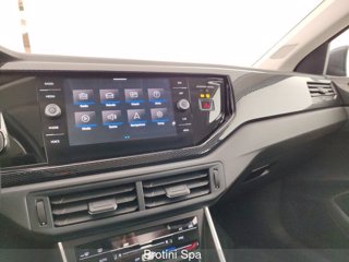 VOLKSWAGEN Polo 1.0 TSI Life 11