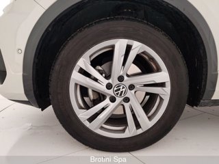 VOLKSWAGEN T-Roc 1.0 TSI R-Line 5