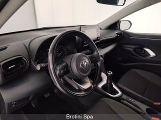 TOYOTA Yaris 1.0 5 porte Active 7