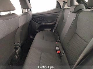 TOYOTA Yaris 1.0 5 porte Active 9