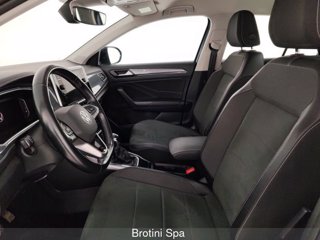 VOLKSWAGEN T-Roc 1.0 TSI Style 6