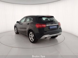 MERCEDES GLA 180 Automatic Sport 1