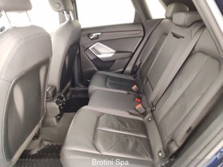 AUDI Q3 35 TDI quattro S tronic Business Advanced 9