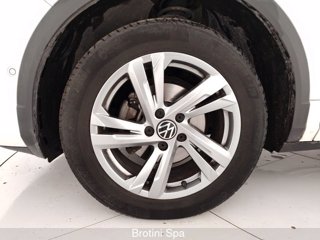 VOLKSWAGEN T-Roc 1.0 TSI R-Line 5