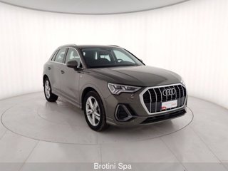 AUDI Q3 2.0 35 TDI S Tronic S Line Edition 3