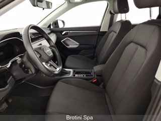 AUDI Q3 2.0 35 TDI S Tronic S Line Edition 6