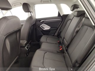 AUDI Q3 2.0 35 TDI S Tronic S Line Edition 9