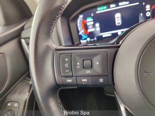 NISSAN Qashqai N-Connecta 13