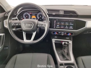 AUDI Q3 45 TFSI e S tronic S line edition 15