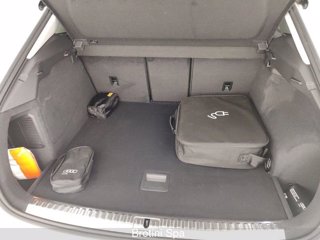 AUDI Q3 45 TFSI e S tronic S line edition 9