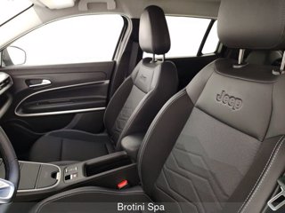 JEEP Avenger e-Hybrid 1.2 MHEV e-Hybrid Turbo Summit 8