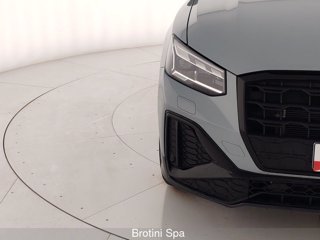 AUDI Q2 1.5 35 TFSI IDENTITY BLACK 4