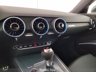 AUDI TT 45 TFSI quattro S tronic 11