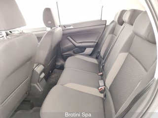 VOLKSWAGEN Polo 1.0 TSI Life DSG 9