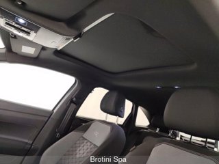 VOLKSWAGEN Taigo 1.0 TSI 85kW R-Line 9