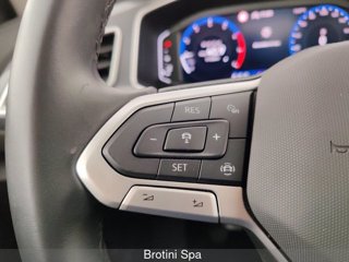 VOLKSWAGEN T-Roc 1.0 TSI Style 13