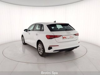 AUDI A3 Sportback 30 TFSI Business 1