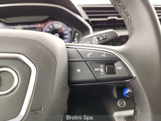 AUDI Q3 2.0 35 TDI S Tronic Business Advanced 12