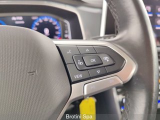 VOLKSWAGEN T-Roc 1.0 TSI Style 11