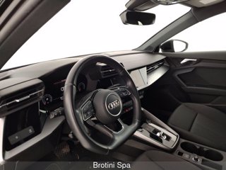 AUDI A3 30 TDI S line Edition 7