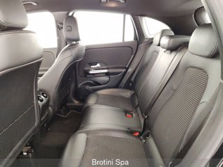 MERCEDES GLA 180 d Automatic Sport 9