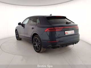 AUDI Q8 50 TDI 210kW quattro tip. S Line Edition 1