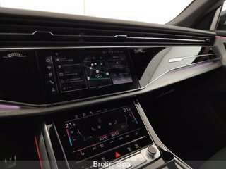 AUDI Q8 50 TDI 210kW quattro tip. S Line Edition 12