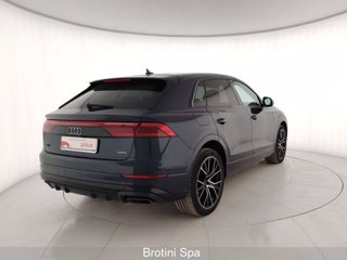 AUDI Q8 50 TDI 210kW quattro tip. S Line Edition 2