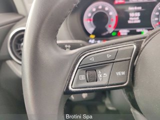 AUDI Q2 1.5 35 TFSI IDENTITY BLACK 13