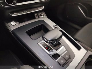 AUDI Q5 35 TDI S Line S tronic 10