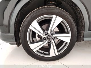 AUDI Q2 2.0 30 TDI BUSINESS ADVANCED 5