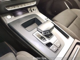 AUDI Q5 35 TDI S Line S tronic 10