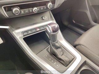 AUDI Q3 Sportback 45 TFSI e S tronic Business Plus 10