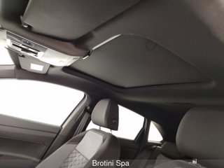 VOLKSWAGEN Taigo 1.0 TSI 81kW R-Line 9