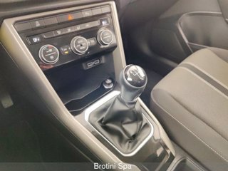 VOLKSWAGEN T-Roc 1.0 TSI Style 10